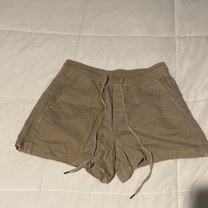 Gap shorts